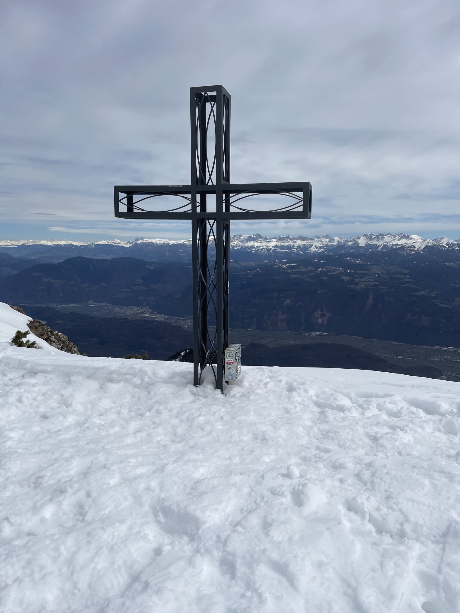 Winterliche Frühlingswanderung zum Roen 2116m